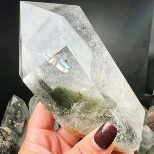 Coloană de cristal natural